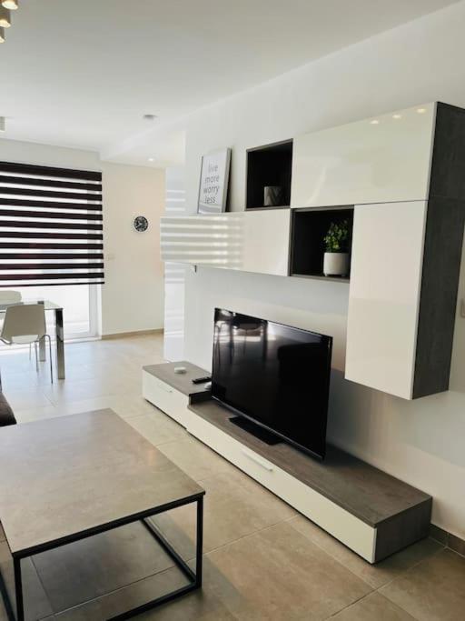 Sliema, Apt7, Stylish 2 Bedroom Apartment With Parking Eksteriør bilde